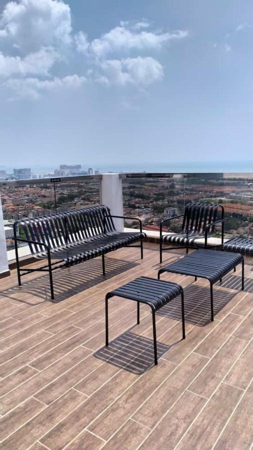 The Quartz 3 Bedroom With Fully Furnish And Fully Aircond, Infinity Pool, Corner Lot With Seaview And View Centre Of Malacca * Tranquerah